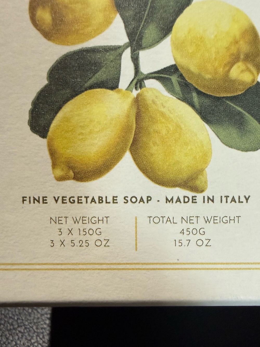 LEMON Fine Vegetable Soap - White & Yellow Box 3 bar box - Picture 3 of 4
